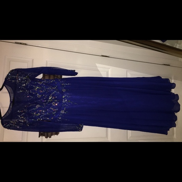 Dress - Picture 4 of 4